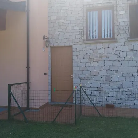 Dom wakacyjny Casa Lory Colico
